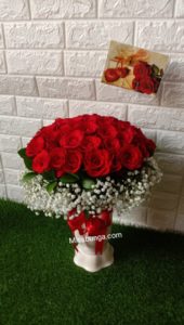 Bunga Meja Valentine Mawar Merah 50 Tangkai
