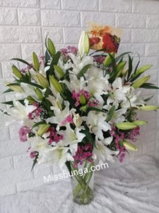 bunga lilly vase valentine’days