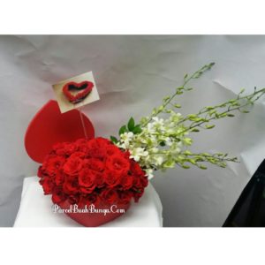 Bunga Box Love Valentine Mawar Merah mix Anggrek